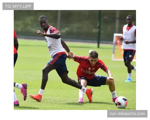 恰尔汗奥卢携手队友默契升级，蓄势迎战新赛季挑战