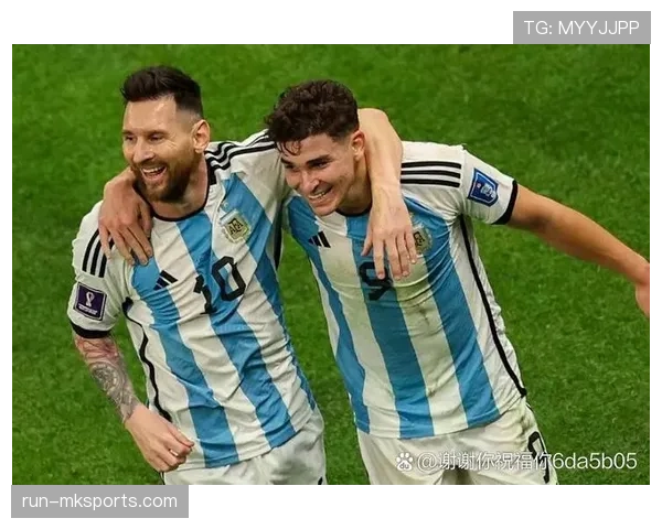 斯卡洛尼与阿尔瓦雷斯联手助阿根廷国家队强势崛起，开启新辉煌篇章